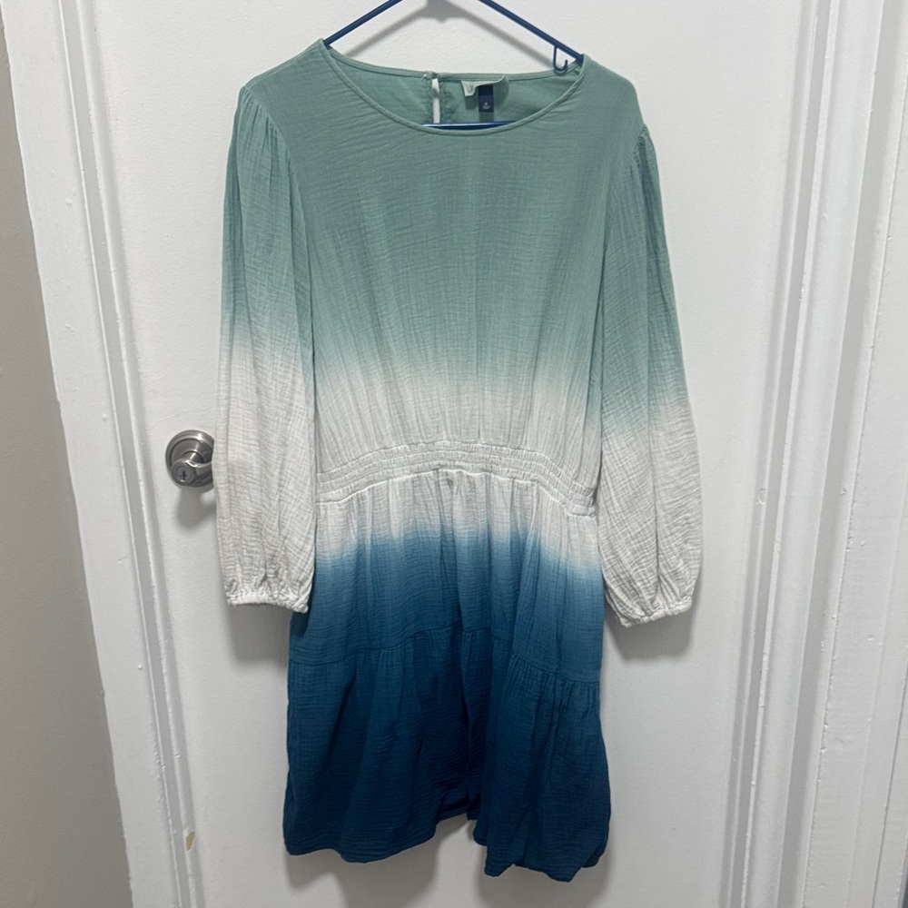 Universal Thread Green and Blue Ombre Long Sleeve Dress